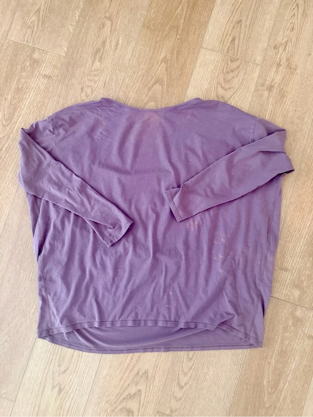 3 Lululemon Back in Action Long Sleeve - Picture 2 of 3